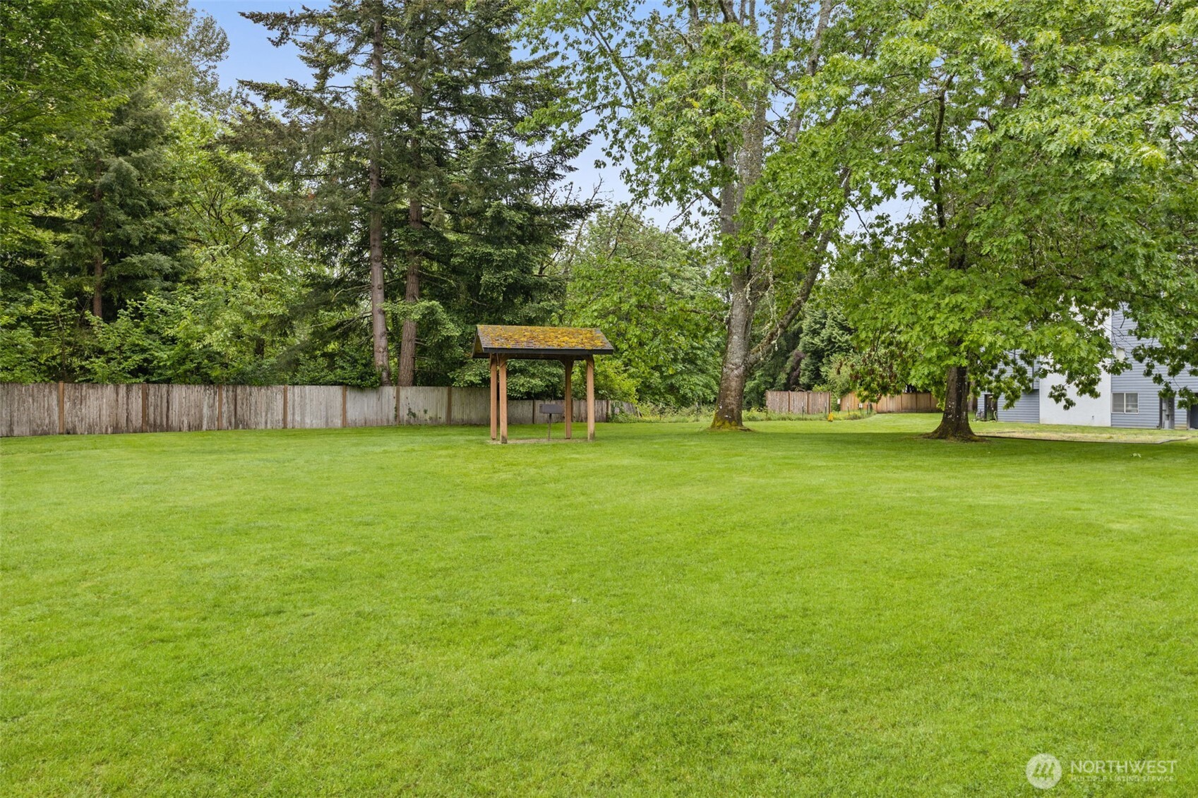 280 Newport Wy NW Issaquah WA 98027