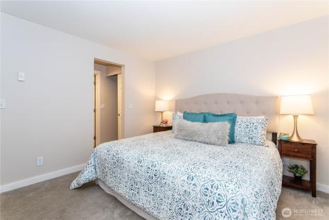 12040 100th Avenue NE Kirkland WA 98034