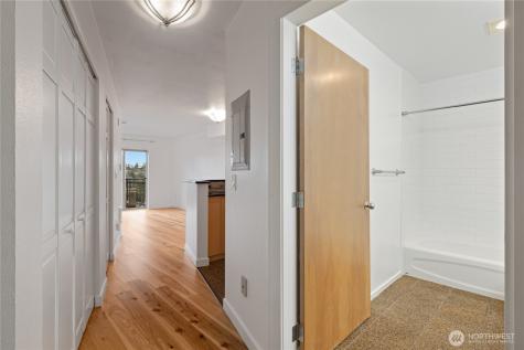 412 11th Avenue Seattle WA 98122