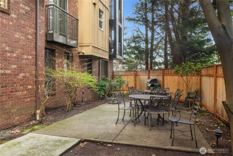 412 11th Avenue Seattle WA 98122