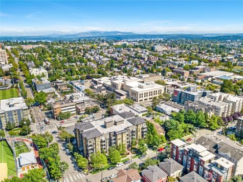 412 11th Avenue Seattle WA 98122
