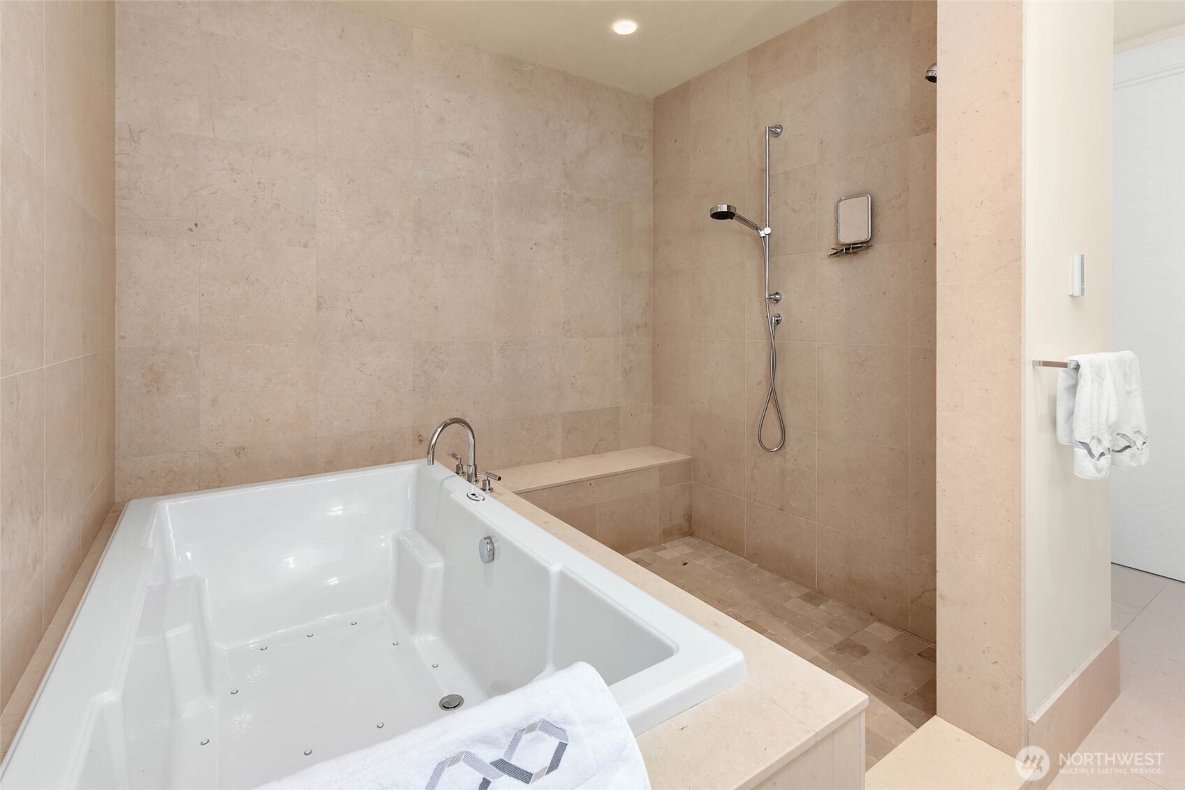 1521 2nd Avenue Seattle WA 98101
