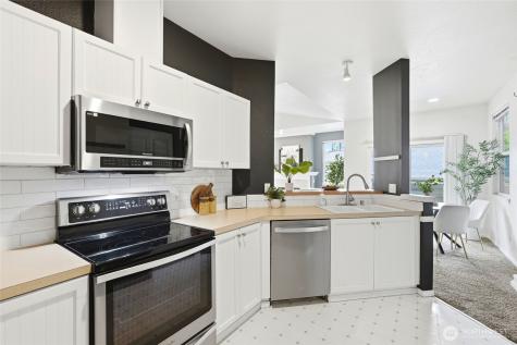 1500 S 18th Street Renton WA 98055