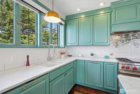 405 Prospect Street Seattle WA 98109