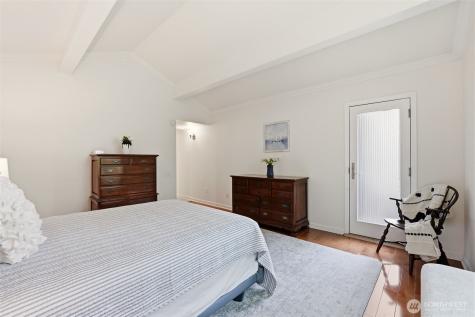 1542 NE 140th Street Seattle WA 98125