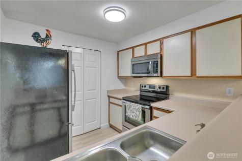 13209 Newcastle Way Newcastle WA 98059