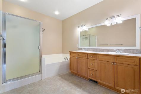 31853 48th Circle SW Federal Way WA 98023