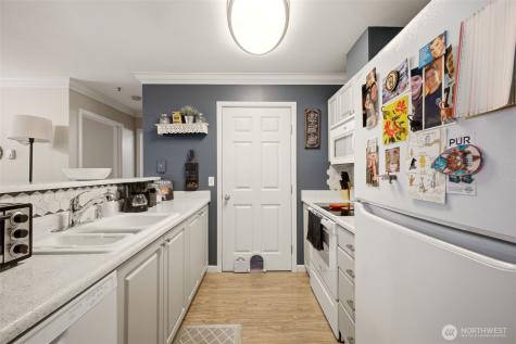 33020 10th Avenue SW Federal Way WA 98023