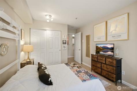33020 10th Avenue SW Federal Way WA 98023