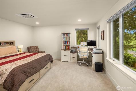 10827 104th Avenue NE Kirkland WA 98033