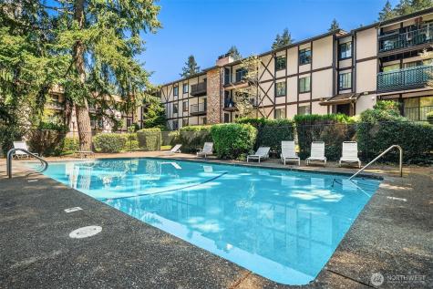 4501 Grandview Drive W University Place WA 98466