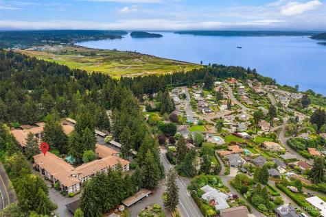 4501 Grandview Drive W University Place WA 98466