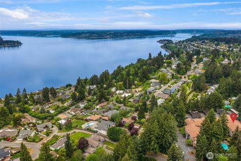 4501 Grandview Drive W University Place WA 98466