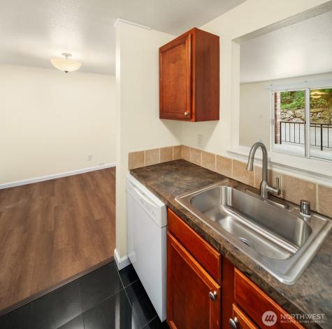 4501 Grandview Drive W University Place WA 98466