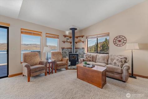 4056 Lakeveiw Place Chelan WA 98816
