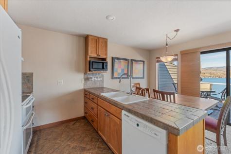 4056 Lakeveiw Place Chelan WA 98816