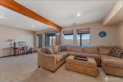4056 Lakeveiw Place Chelan WA 98816