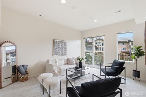 134 Cougar Ridge Road NW Issaquah WA 98027