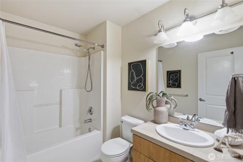 134 Cougar Ridge Road NW Issaquah WA 98027