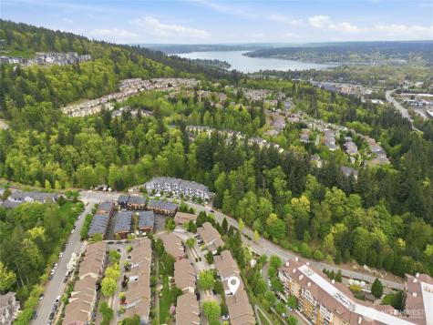 134 Cougar Ridge Road NW Issaquah WA 98027