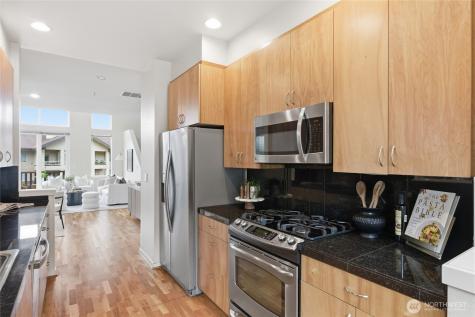134 Cougar Ridge Road NW Issaquah WA 98027