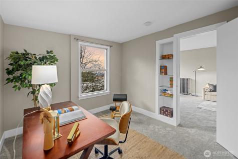 630 13th Avenue E Seattle WA 98102