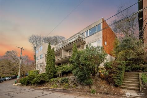 630 13th Avenue E Seattle WA 98102