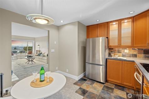630 13th Avenue E Seattle WA 98102