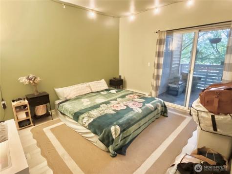 801 Rainier Avenue N Renton WA 98057