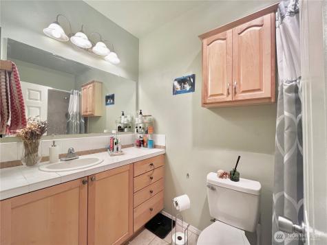 801 Rainier Avenue N Renton WA 98057