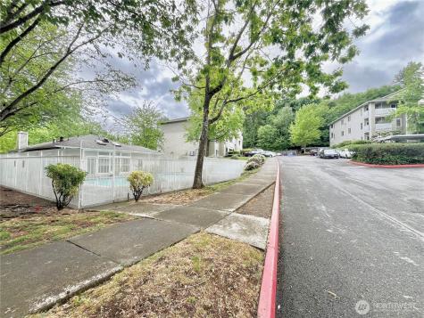 801 Rainier Avenue N Renton WA 98057