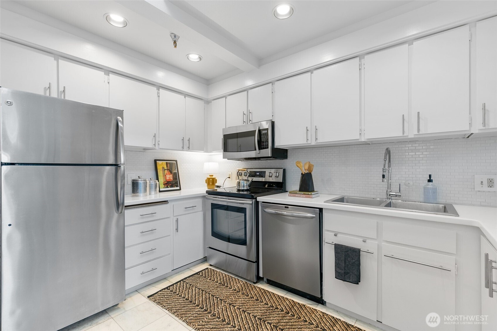 1406 Harvard Avenue Seattle WA 98122