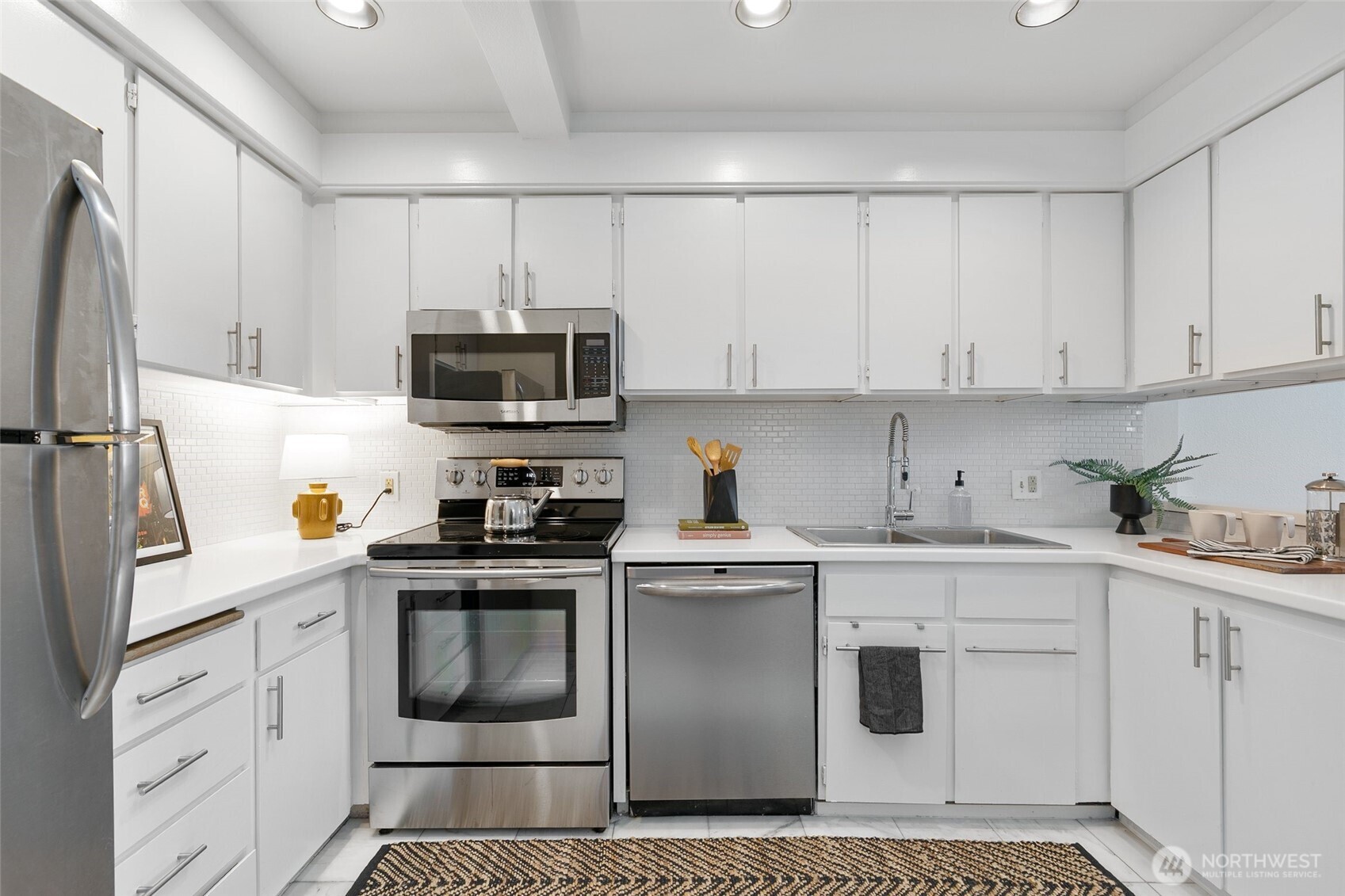 1406 Harvard Avenue Seattle WA 98122