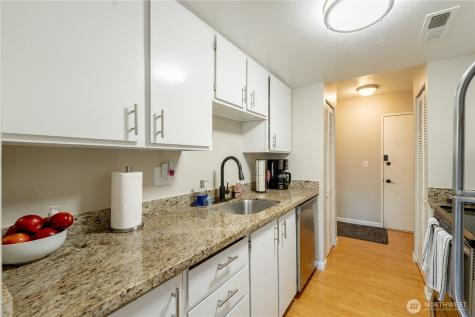 323 75th Street SE Everett WA 98203