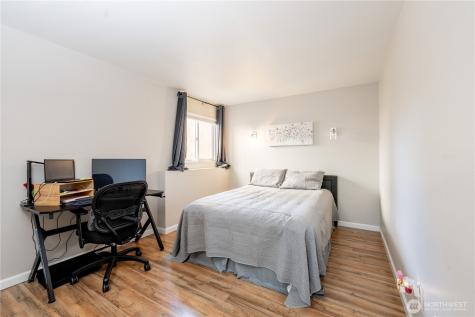 323 75th Street SE Everett WA 98203