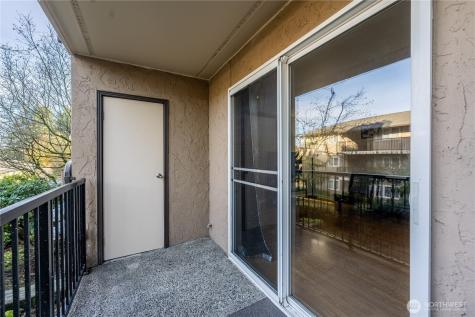 323 75th Street SE Everett WA 98203