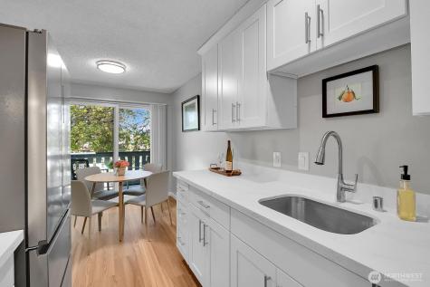 7217 NE 175th Street Kenmore WA 98028
