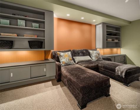 715 2nd Avenue Seattle WA 98104