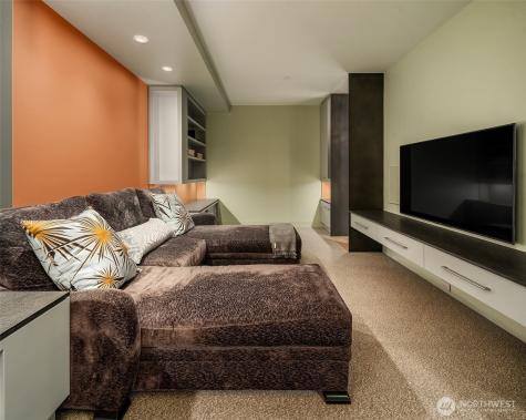 715 2nd Avenue Seattle WA 98104