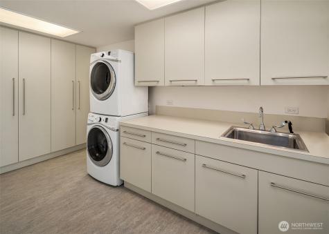 715 2nd Avenue Seattle WA 98104
