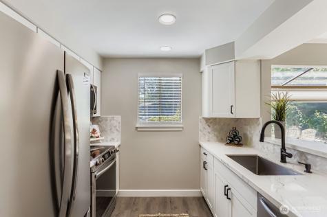 12200 100th Avenue NE Kirkland WA 98034