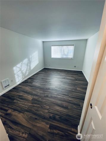 14006 SE 6th Bellevue WA 98007