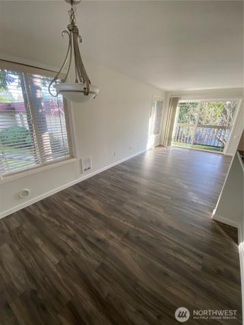 14006 SE 6th Bellevue WA 98007