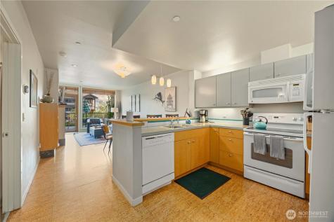 2220 W Woodin Avenue Chelan WA 98816