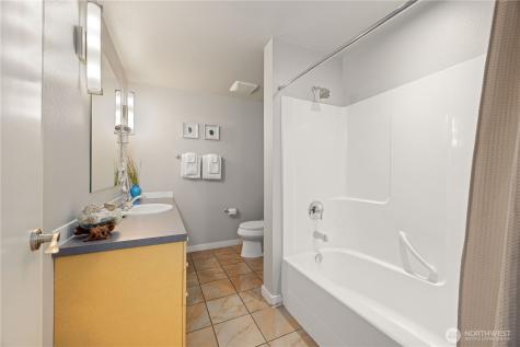 2220 W Woodin Avenue Chelan WA 98816