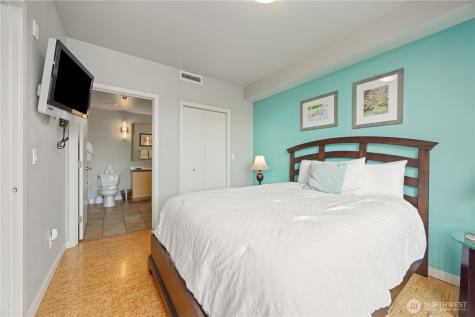 2220 W Woodin Avenue Chelan WA 98816
