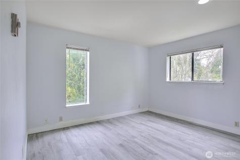 29645 18th Avenue S Federal Way WA 98003
