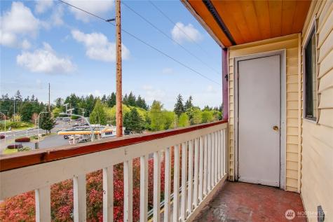 29645 18th Avenue S Federal Way WA 98003