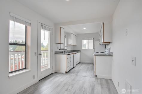 29645 18th Avenue S Federal Way WA 98003