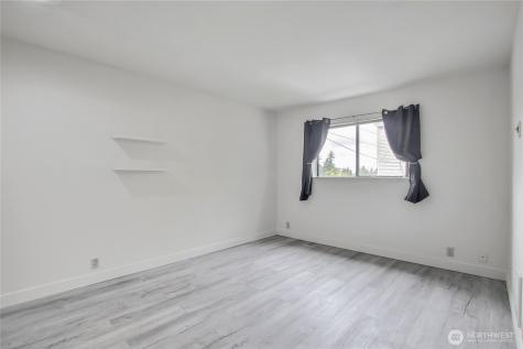 29645 18th Avenue S Federal Way WA 98003